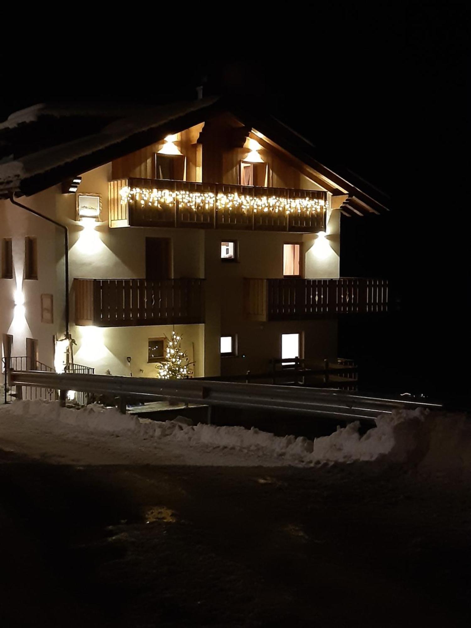Al Sole B&B Valcomelico Santo Stefano Di Cadore Eksteriør billede